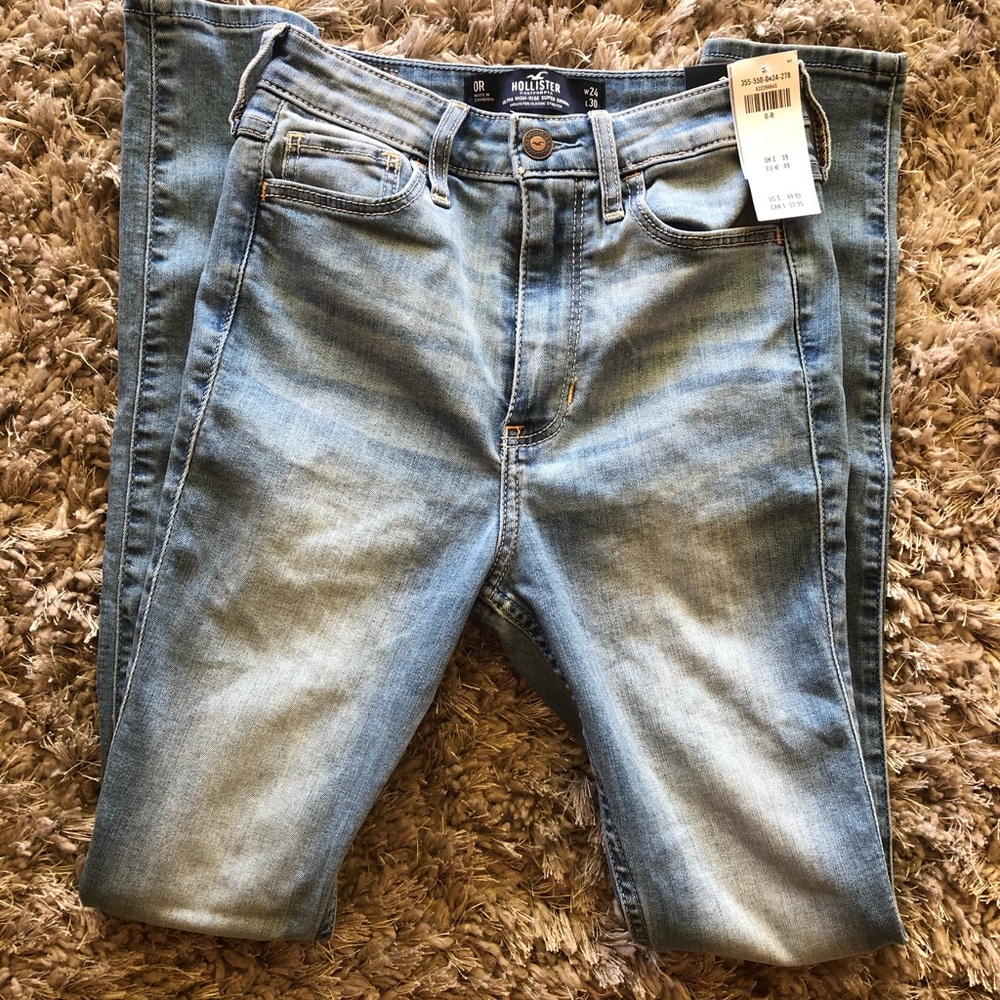 Hollister jeans